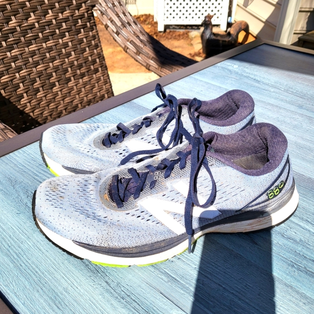 Men's Used New Balance 880 Tennis Shoes